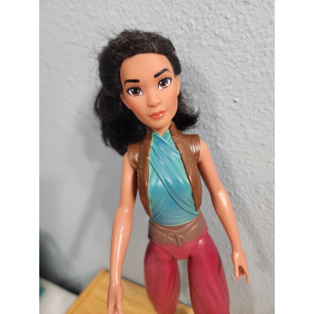 Disney Raya And The Last Dragon Raya 11" Plastic Jointed Doll
